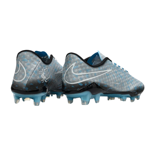 Crampons Hypervenom Phantom